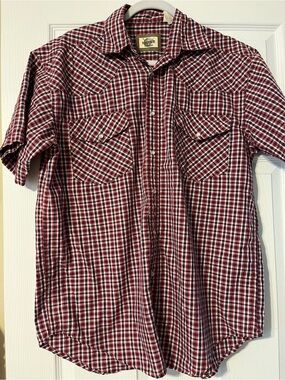 Wrangler Red White and Black Plaid Short-Sleeve Button-Down Shirt